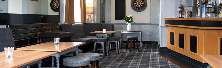 the bar at the Graham Arms Inn