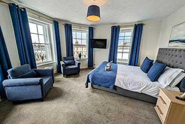 hotel room at the graham arms inn