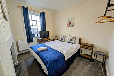 hotel room at the graham arms inn