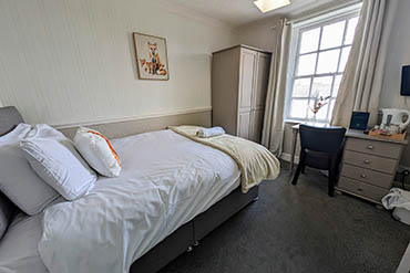 hotel room at the graham arms inn